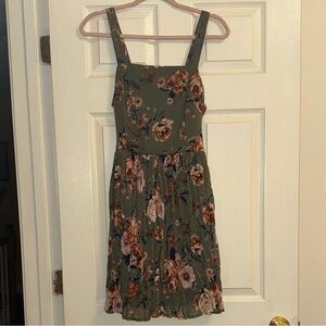 Xhilaration Green Floral Midi Dress Medium